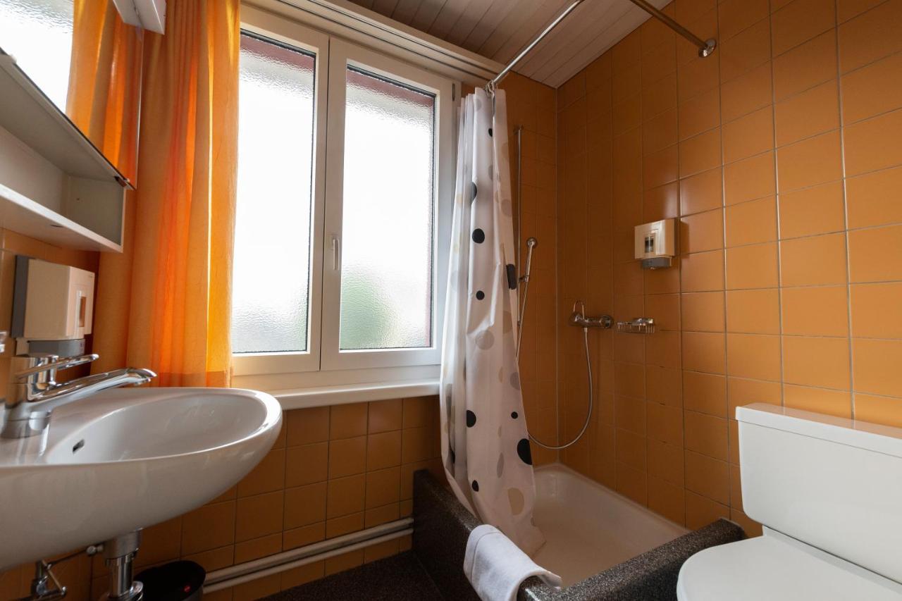 Gasthof Pizzeria Weingarten Affoltern Am Albis Esterno foto